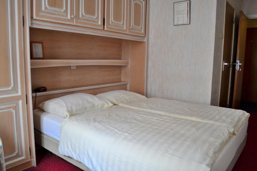 Hostellerie Valckenborgh Valkenburg aan de Geul الغرفة الصورة
